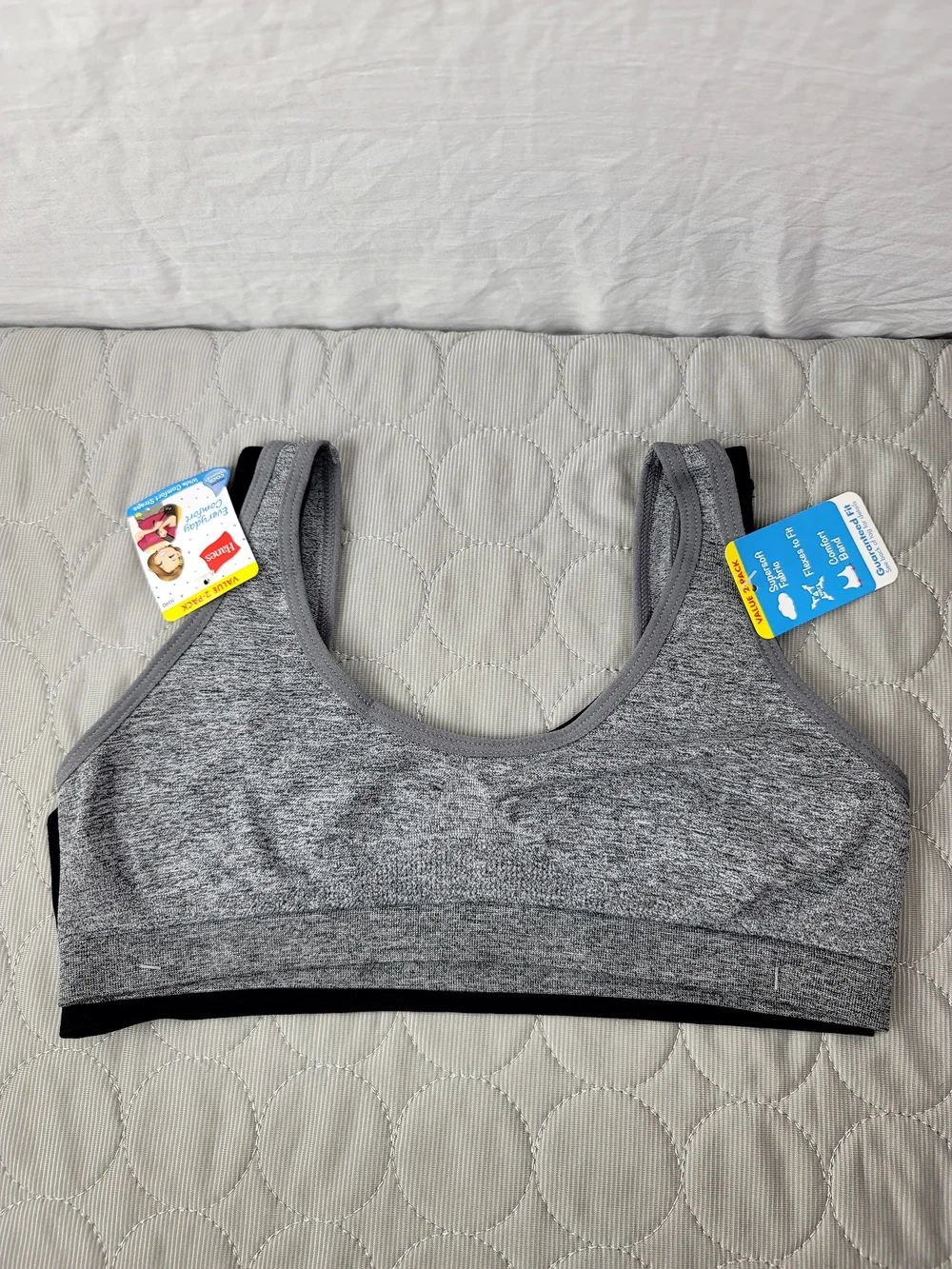 NWT Hanes Girls Cozy Seamless Wirefree Bra 2-Pack - Size Medium